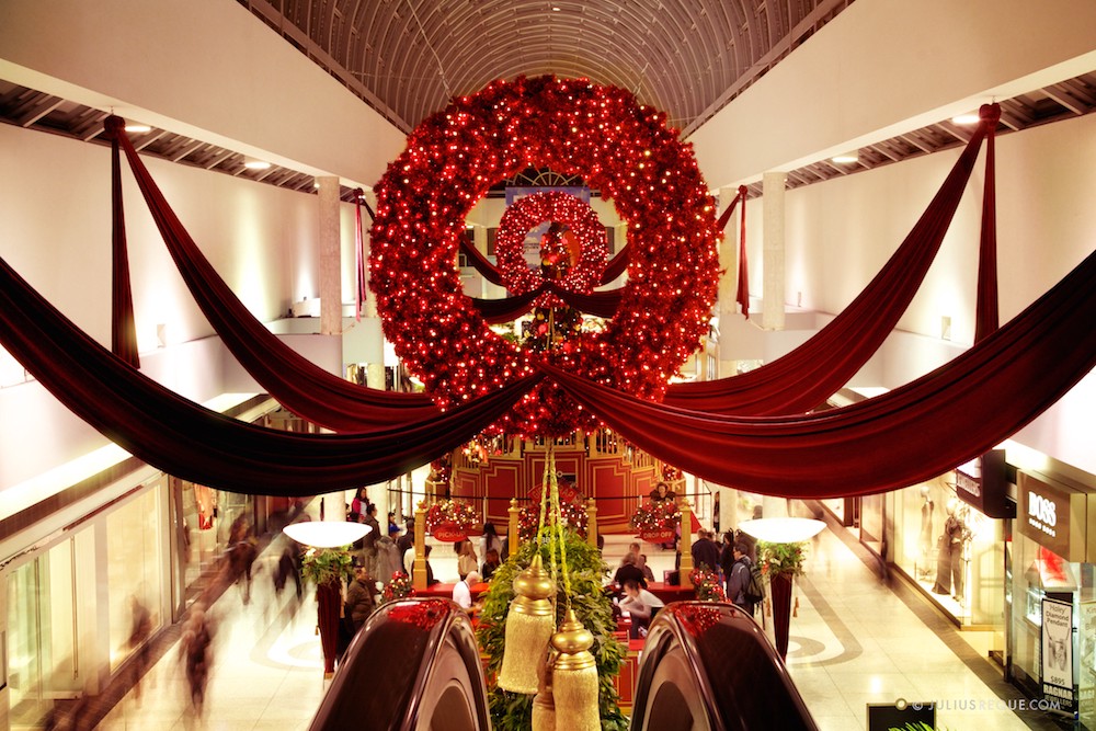 The E-Commerce Takeover: Why Department Stores Are Struggling This Holiday&nbsp;Season